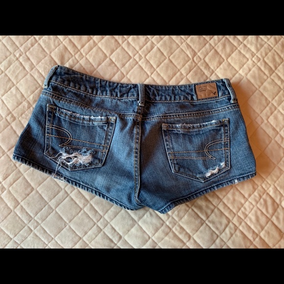 American Eagle Denim Shorts - Picture 2 of 3